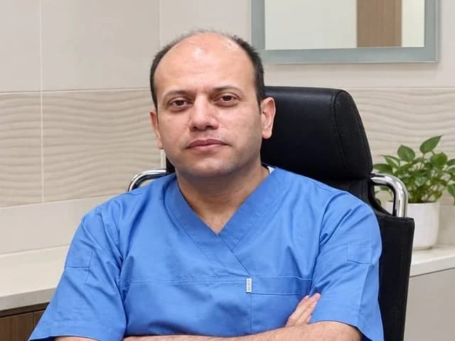 تصویر دکتر علی اکبر باقرزاده
